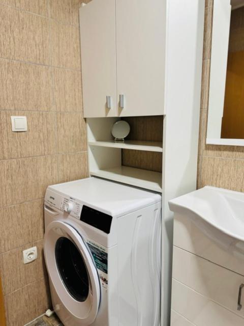 Apartments Paradise Licko Petrovo Selo Exterior foto